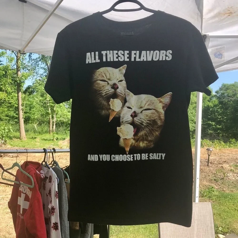 (Sold) T-SHIRT - Picture 1 of 3